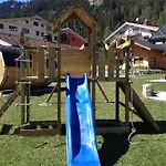 Ferienhuetten Lechtal *
